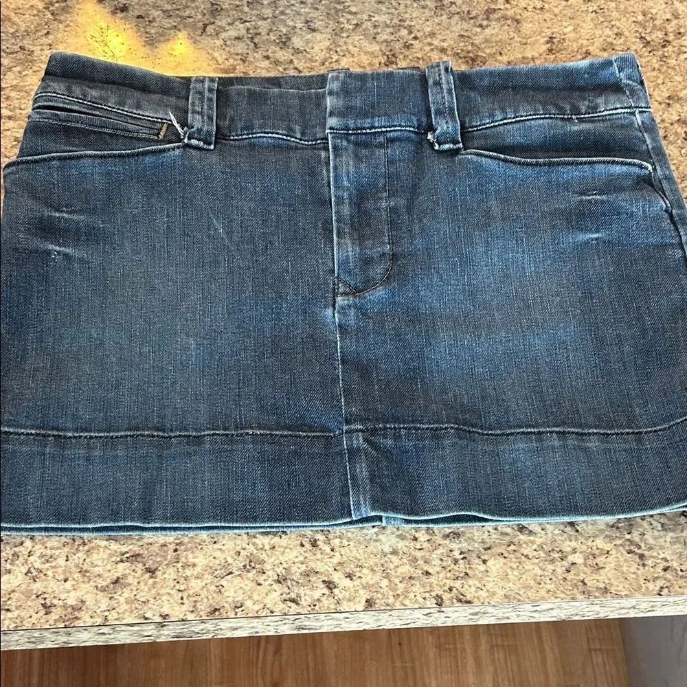 American Eagle Outfitters Dark Blue Mini Skirt size 6. WS